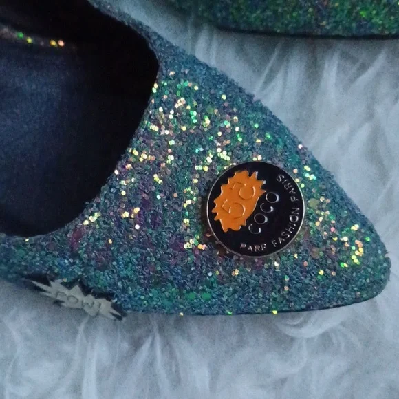 Cape Robbin  heels - Picture 2 of 16